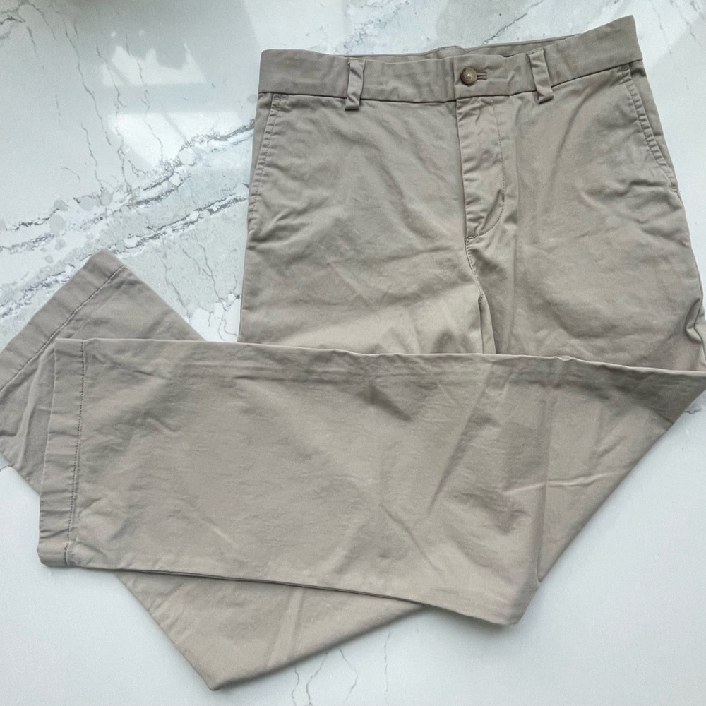 Vineyard Vines boys khakis NWOT size 14